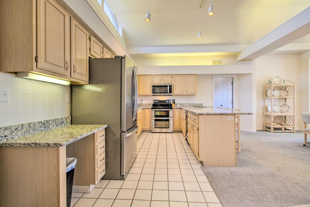 Bright Waterfront Condo With Resort Amenities! Lake Ozark Exterior photo