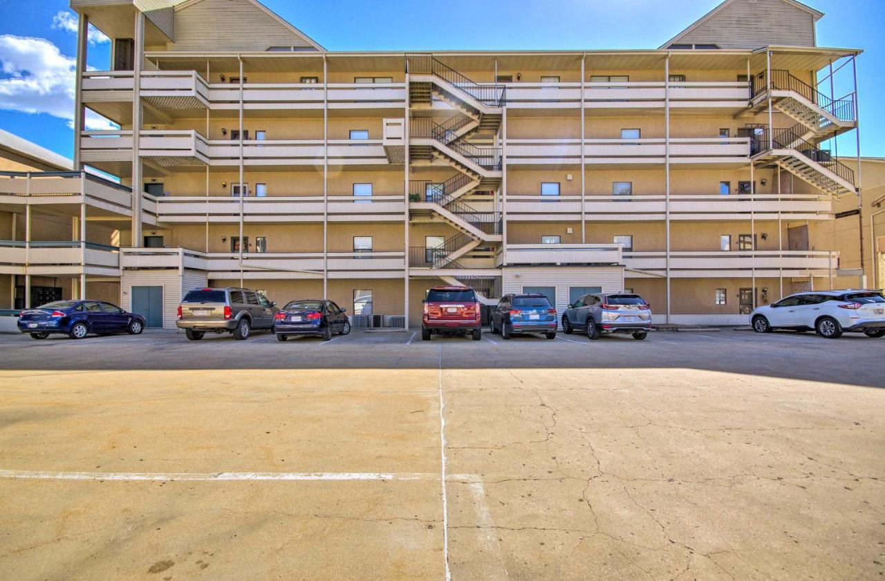 Bright Waterfront Condo With Resort Amenities! Lake Ozark Exterior photo